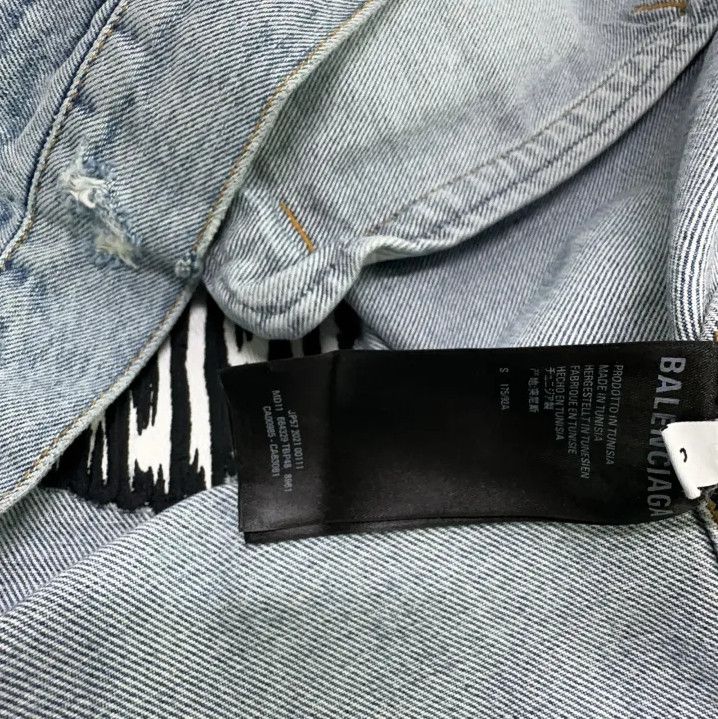 Balenciaga Balenciaga FW21 Logo Oversized Denim Jacket Size US S / EU 44-46 / 1 - 6 Thumbnail