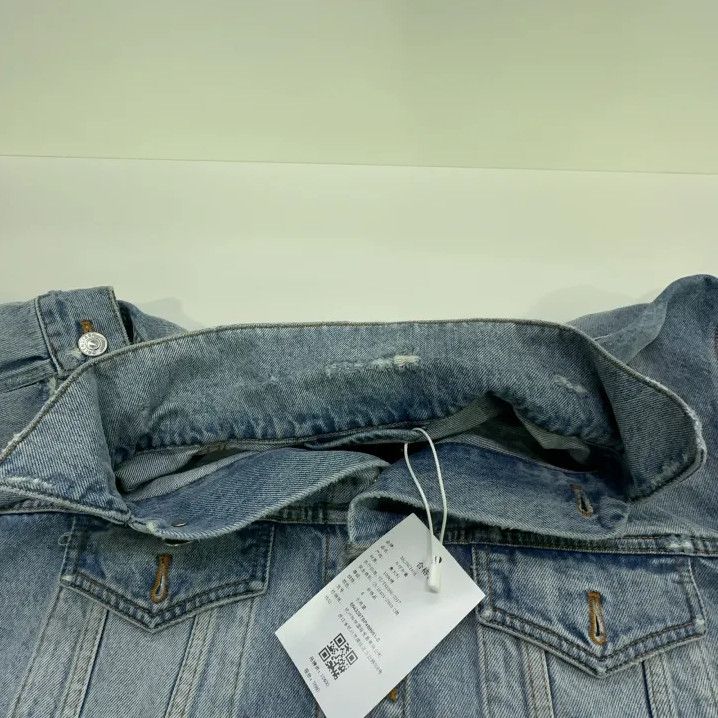 Balenciaga Balenciaga FW21 Logo Oversized Denim Jacket Size US S / EU 44-46 / 1 - 7 Thumbnail