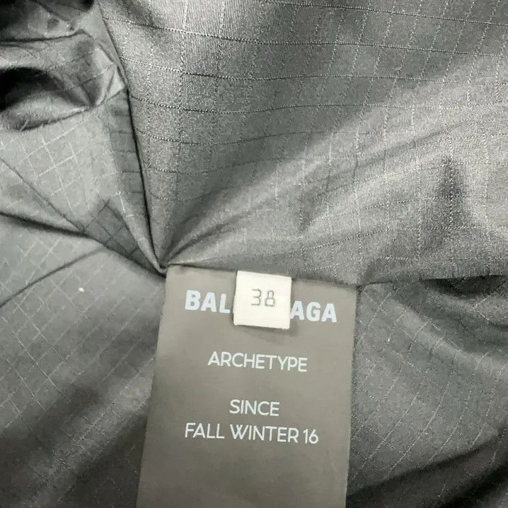 Balenciaga Balenciaga Winter Solid Color Padded Down Jacket Size US M / EU 48-50 / 2 - 5 Thumbnail