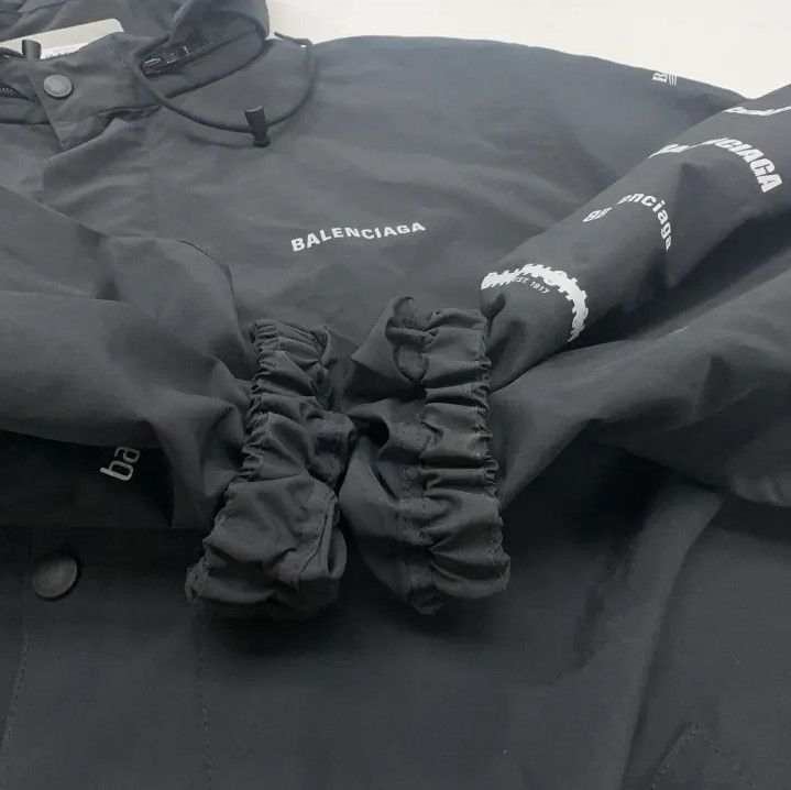 Balenciaga Balenciaga SS23 Logo Print Hooded Jacket Size US S / EU 44-46 / 1 - 15 Thumbnail