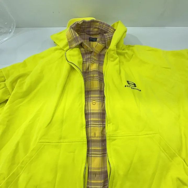 Balenciaga Balenciaga Yellow Logo-Print Hoodie, SS24 Collection Size US L / EU 52-54 / 3 - 11 Thumbnail