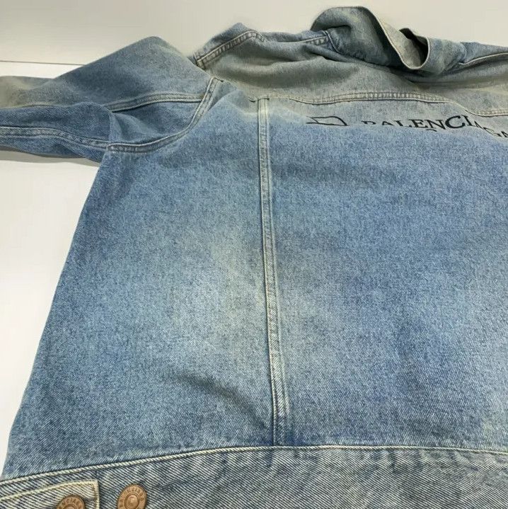 Balenciaga Balenciaga Classic Logo Embroidered Denim Jacket Size US L / EU 52-54 / 3 - 12 Thumbnail