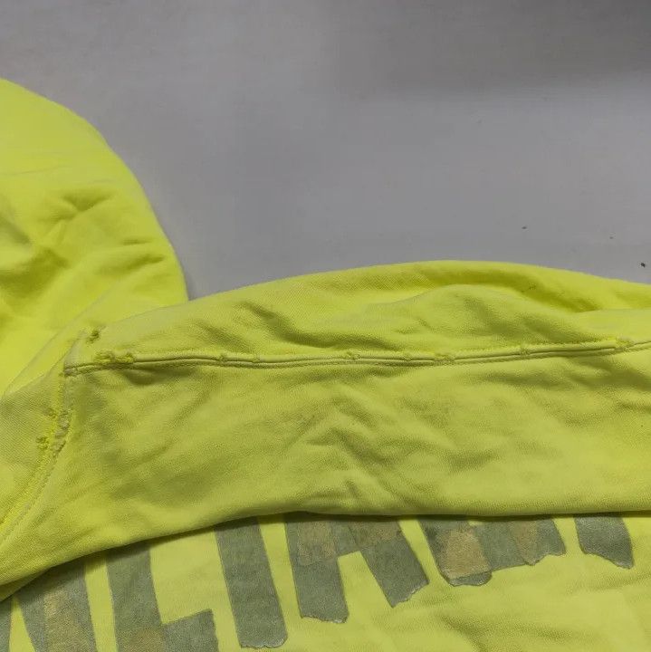 Balenciaga Balenciaga SS23 Logo Print Hoodie for Men Size US M / EU 48-50 / 2 - 12 Thumbnail