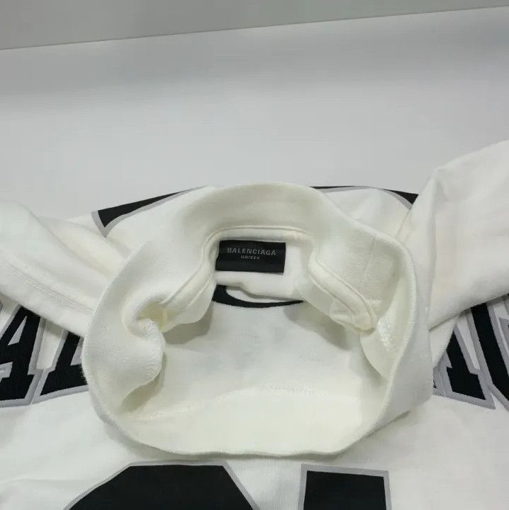 Balenciaga Balenciaga SS25 Basketball Loose-Fit Short Sleeve T-Shirt Size US L / EU 52-54 / 3 - 7 Thumbnail