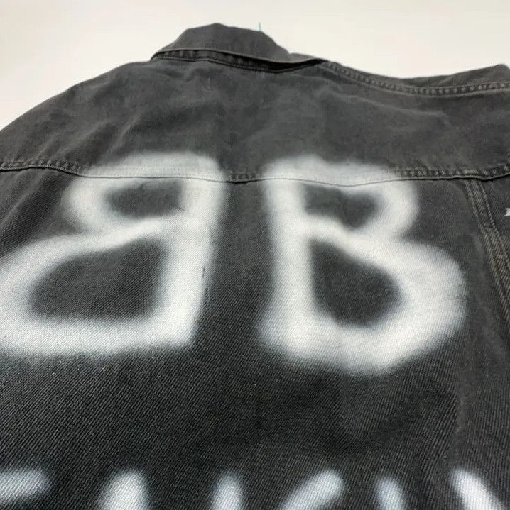 Balenciaga Balenciaga Black Spray Effect Denim Jacket Size US S / EU 44-46 / 1 - 4 Thumbnail