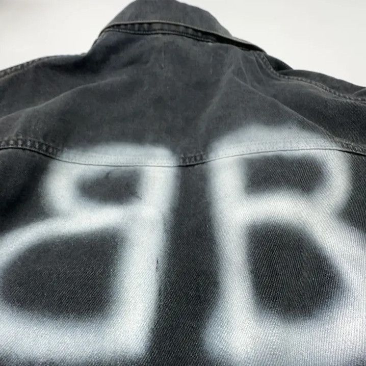 Balenciaga Balenciaga Black Spray Effect Denim Jacket Size US S / EU 44-46 / 1 - 5 Thumbnail