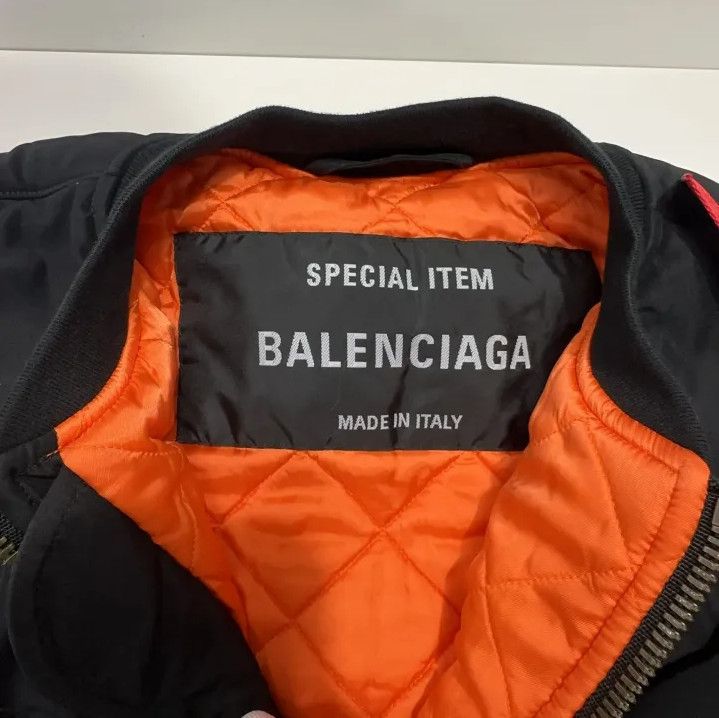 Balenciaga Balenciaga NASA Logo Flight Jacket in Black Size US L / EU 52-54 / 3 - 12 Thumbnail