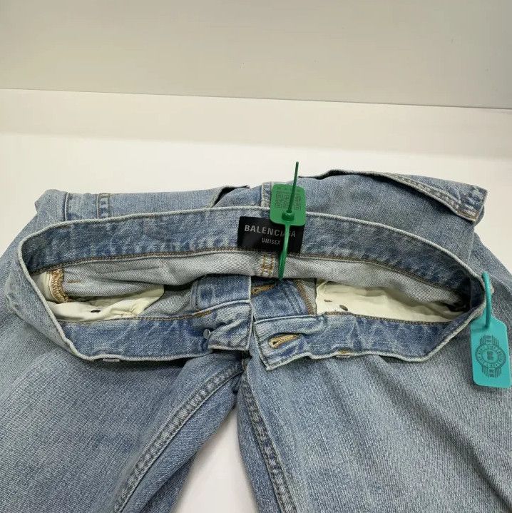 Balenciaga Balenciaga Men's Light Blue Loose Fit Denim Pants Size US 26 / EU 42 - 6 Thumbnail
