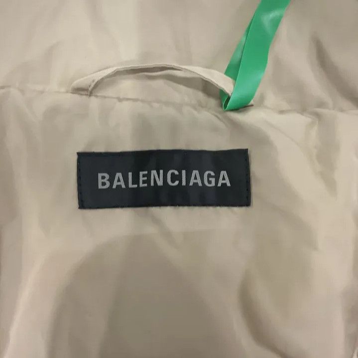 Balenciaga Balenciaga FW23 Logo High Neck Sleeveless Puffer Size US L / EU 52-54 / 3 - 7 Thumbnail