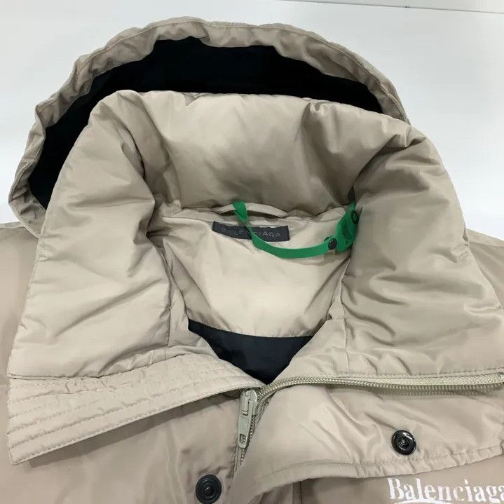 Balenciaga Balenciaga FW23 Logo High Neck Sleeveless Puffer Size US L / EU 52-54 / 3 - 9 Thumbnail