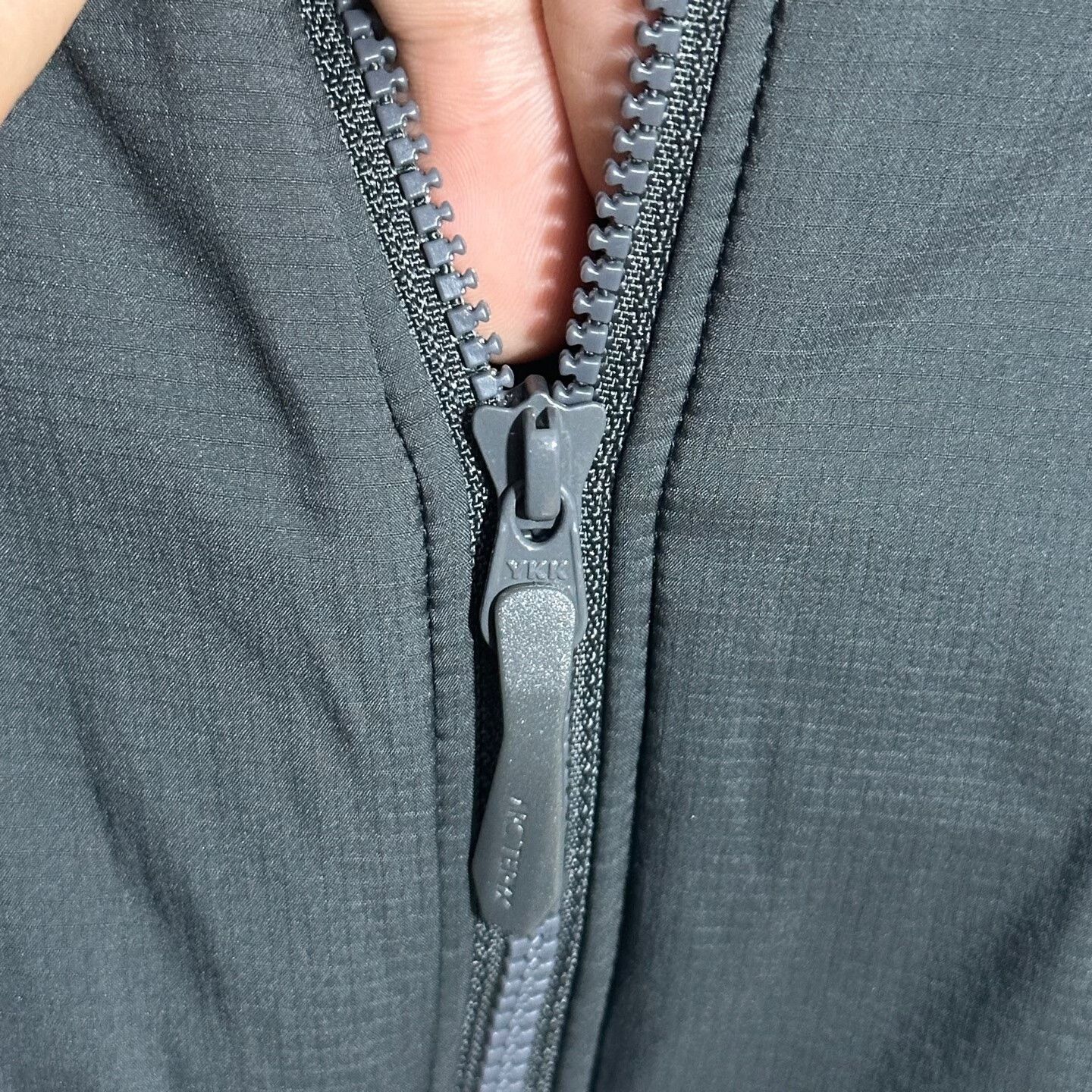 Arc'teryx Arcteryx Atom LT Hoody in Water Wave Gray Size US S / EU 44-46 / 1 - 5 Thumbnail