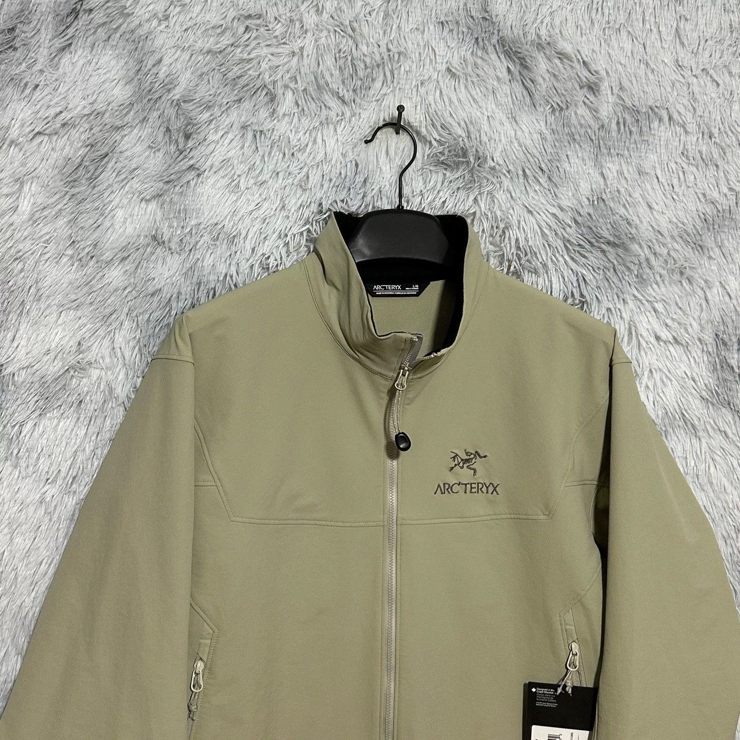 Arc'teryx Arcteryx Gamma LT Jacket in Grey Green Size US L / EU 52-54 / 3 - 2 Thumbnail
