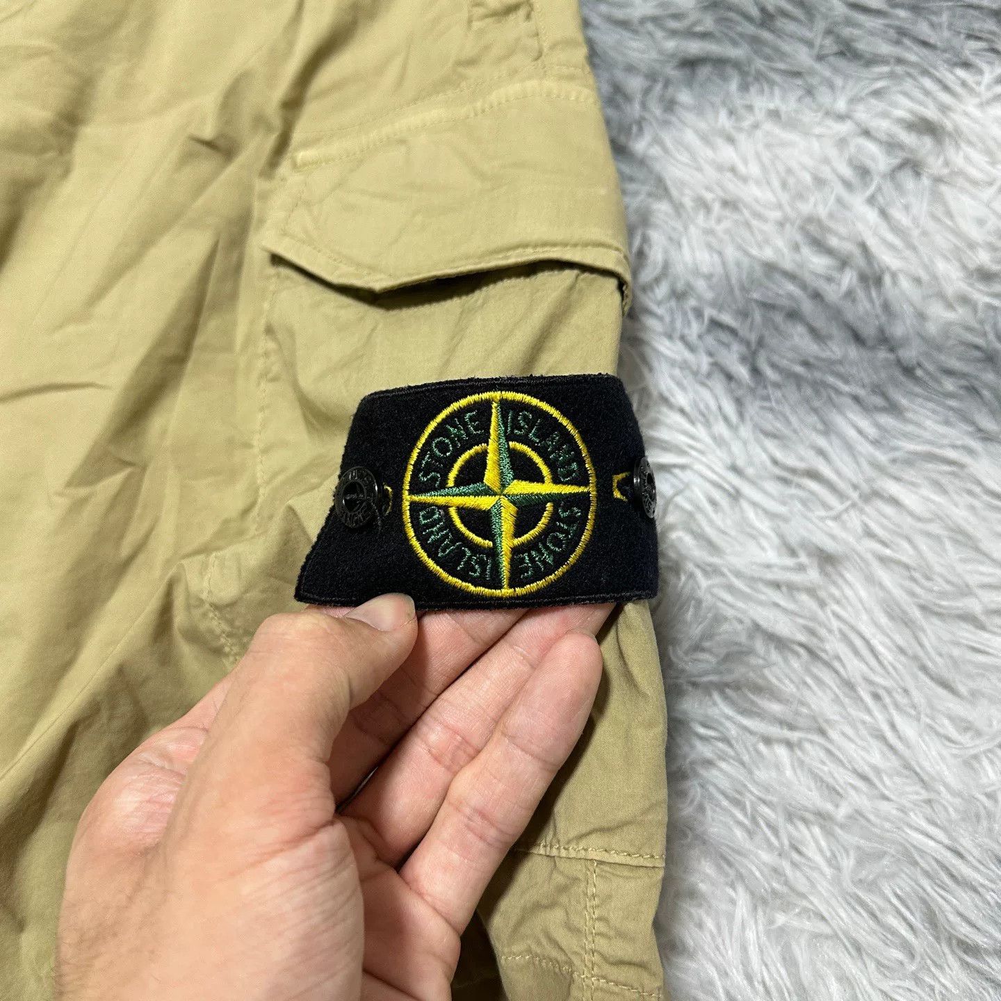 Stone Island khaki cargo shorts by stone island Size US 31 - 3 Thumbnail