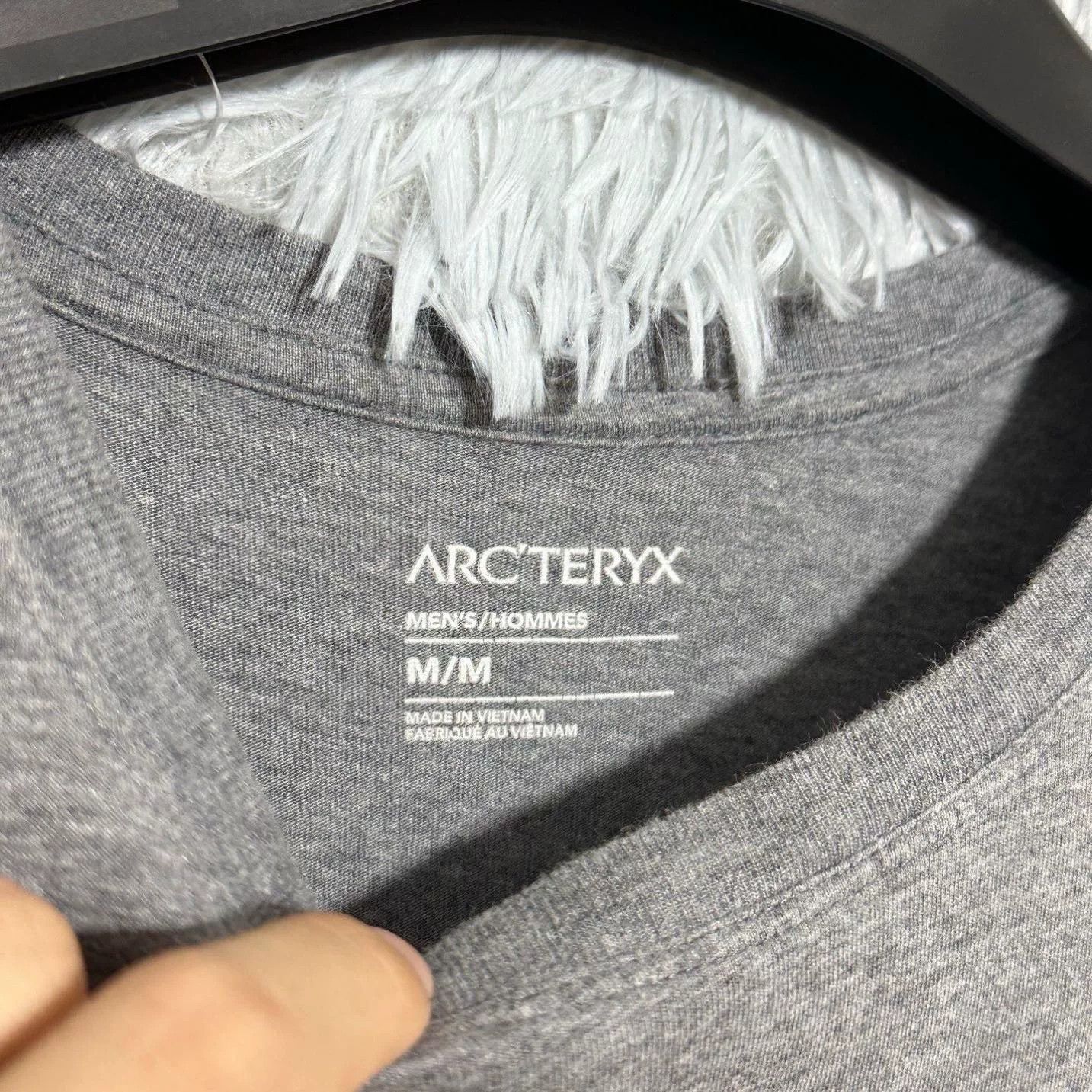 Arc'teryx Arcteryx Large Logo Grey Short Sleeve T-Shirt Size US M / EU 48-50 / 2 - 4 Thumbnail