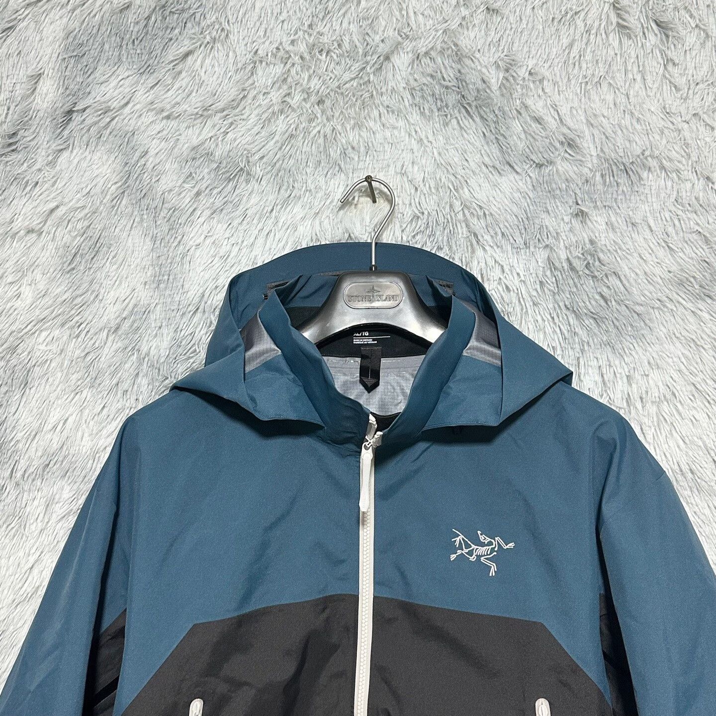 Arc'teryx Arcteryx Beta Ar Jacket XL Hooded Raincoat Size US XL / EU 56 / 4 - 3 Thumbnail
