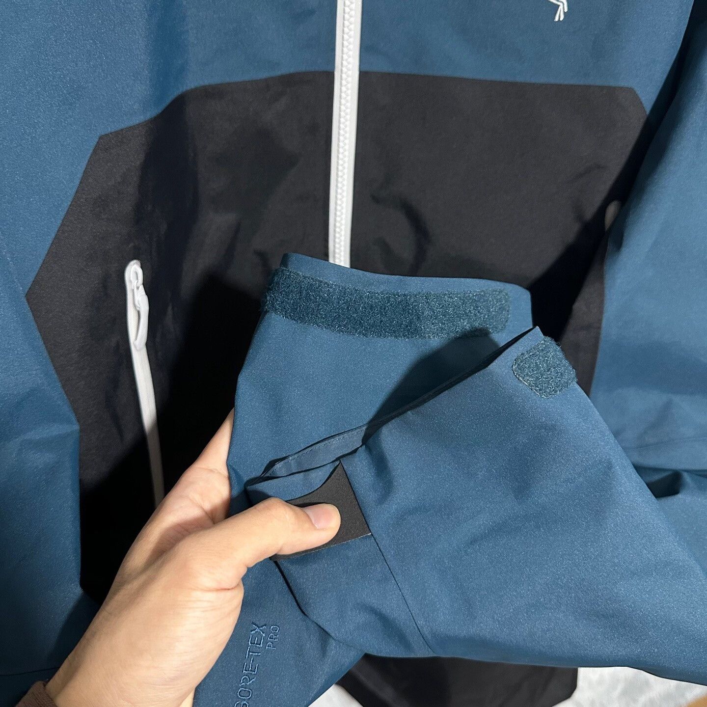 Arc'teryx Arcteryx Beta Ar Jacket XL Hooded Raincoat Size US XL / EU 56 / 4 - 8 Thumbnail