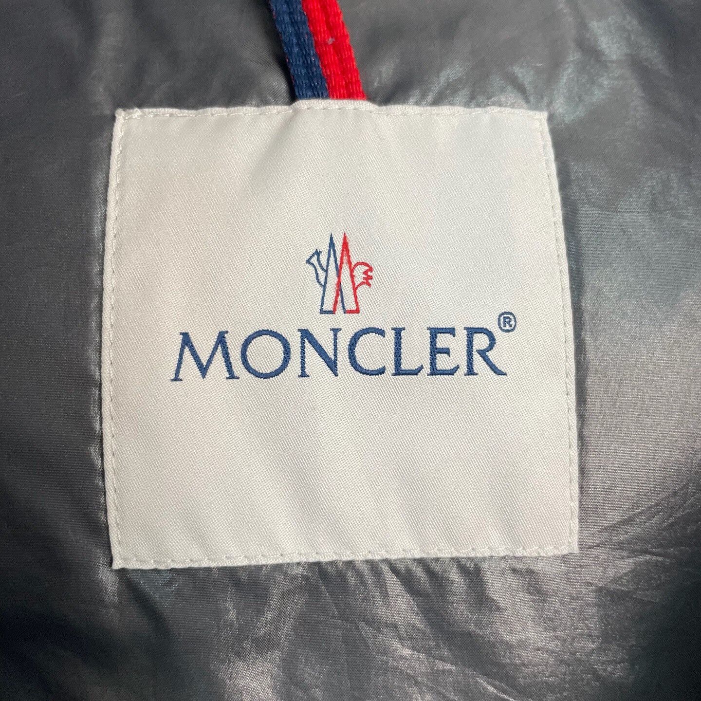 Moncler moncler black hooded puffer jacket Size US L / EU 52-54 / 3 - 3 Thumbnail
