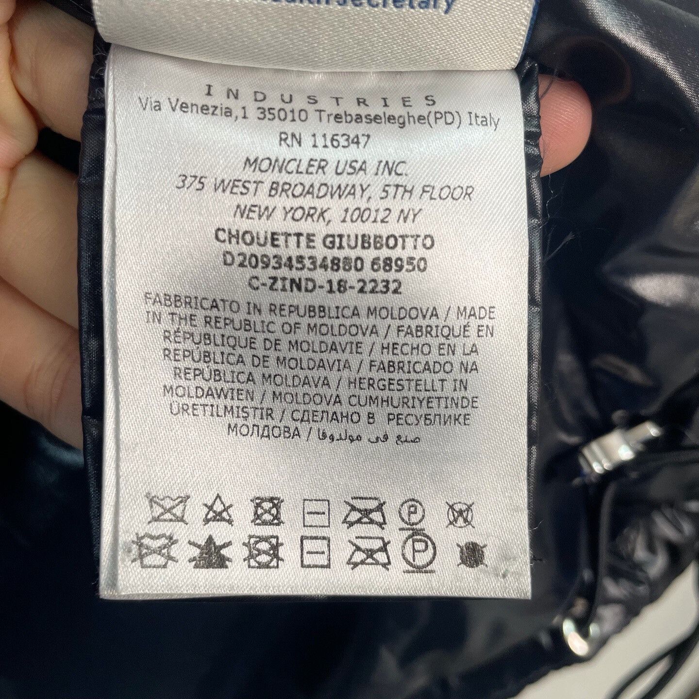 Moncler black shiny logo puffer jacket Size US M / EU 48-50 / 2 - 4 Thumbnail