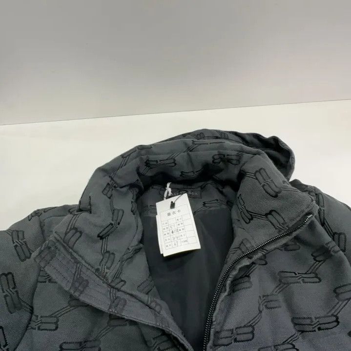 Balenciaga Balenciaga SS23 Printed Long Sleeve Jacket Size US S / EU 44-46 / 1 - 7 Thumbnail