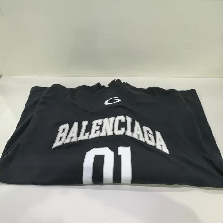 Balenciaga Balenciaga SS25 Basketball Long Sleeve T-Shirt Size US M / EU 48-50 / 2 - 12 Thumbnail