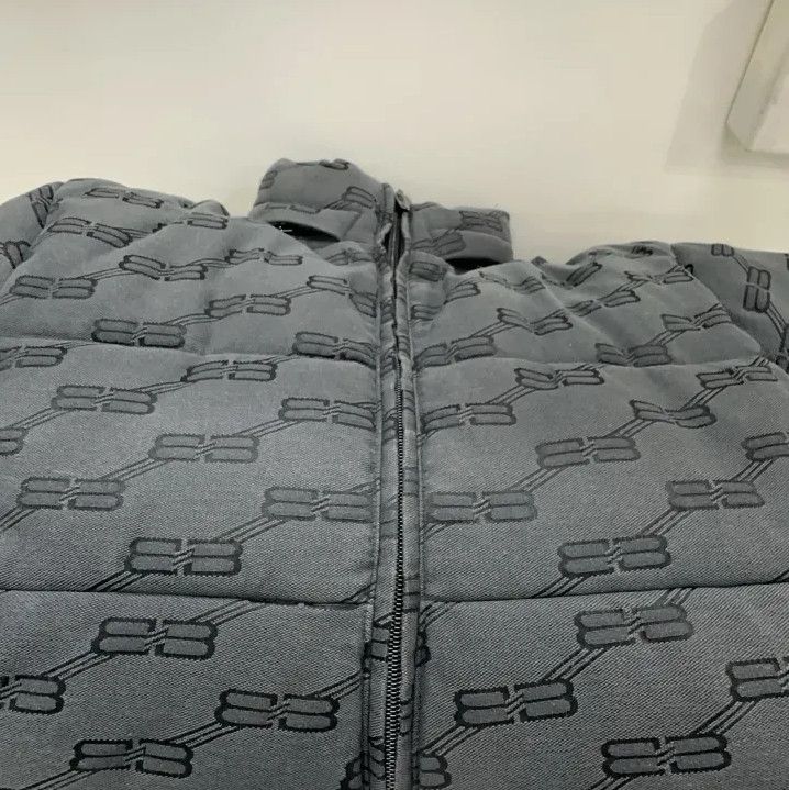 Balenciaga Balenciaga SS23 Printed Long Sleeve Puffer Jacket Size US M / EU 48-50 / 2 - 9 Thumbnail