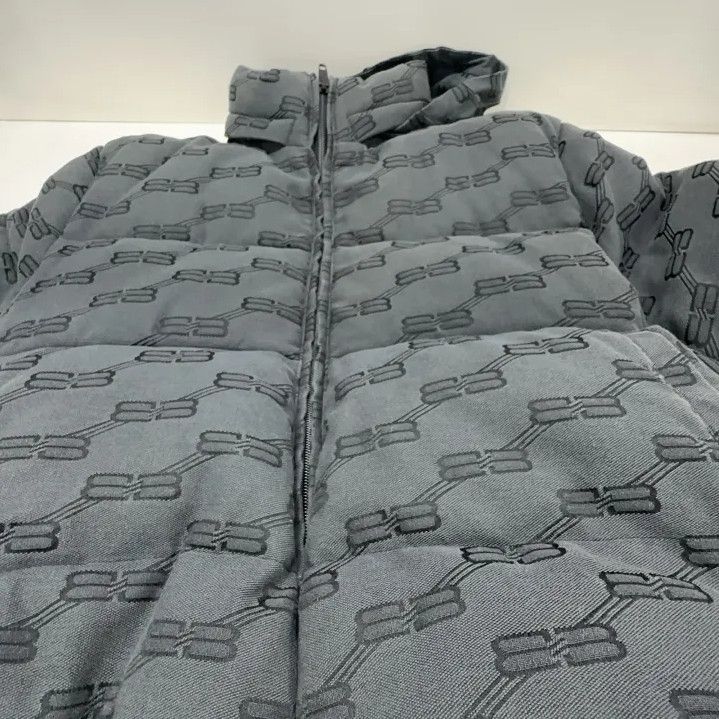 Balenciaga Balenciaga SS23 Printed Long Sleeve Puffer Jacket Size US M / EU 48-50 / 2 - 13 Thumbnail