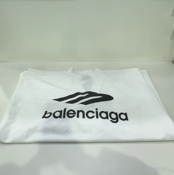 Balenciaga Balenciaga Skiwear V-Neck Long Sleeve T-Shirt Size US XS / EU 42 / 0 - 15 Thumbnail