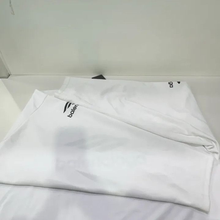 Balenciaga Balenciaga Skiwear V-Neck Long Sleeve T-Shirt Size US XS / EU 42 / 0 - 9 Thumbnail