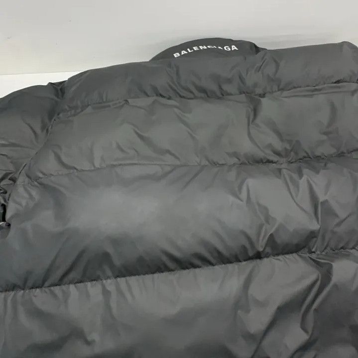 Balenciaga Balenciaga SS23 Logo Print Puffer Jacket Size US M / EU 48-50 / 2 - 15 Thumbnail