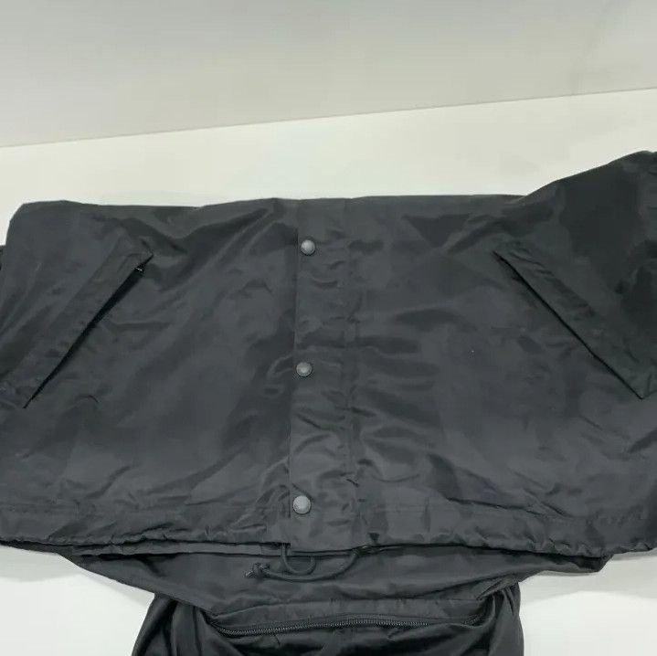 Balenciaga Balenciaga SS23 Logo Print Oversized Jacket Size US S / EU 44-46 / 1 - 10 Thumbnail