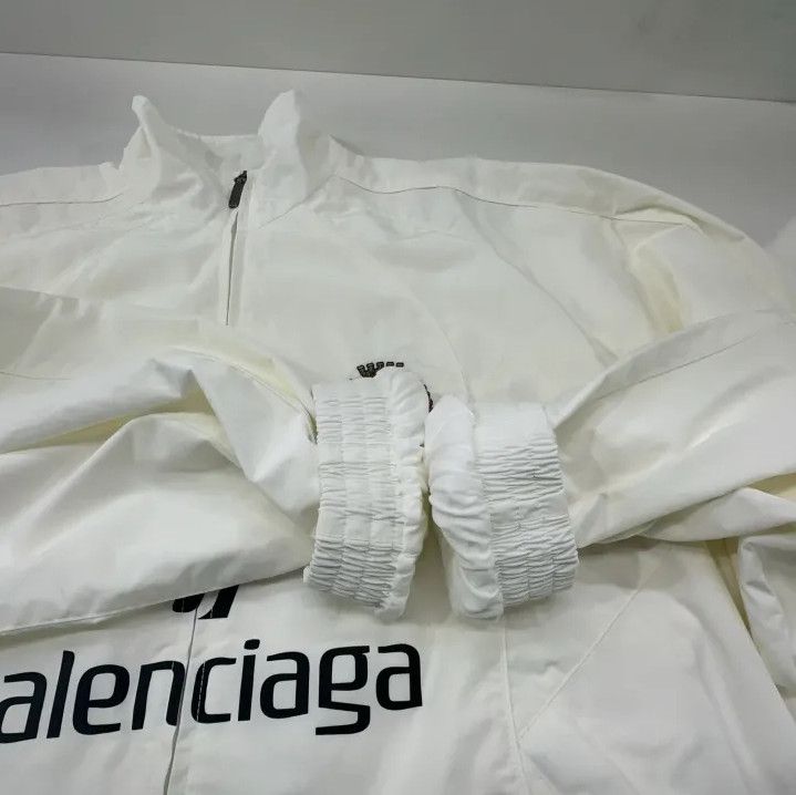 Balenciaga Balenciaga White Letter Print Zip Jacket Size US L / EU 52-54 / 3 - 7 Thumbnail