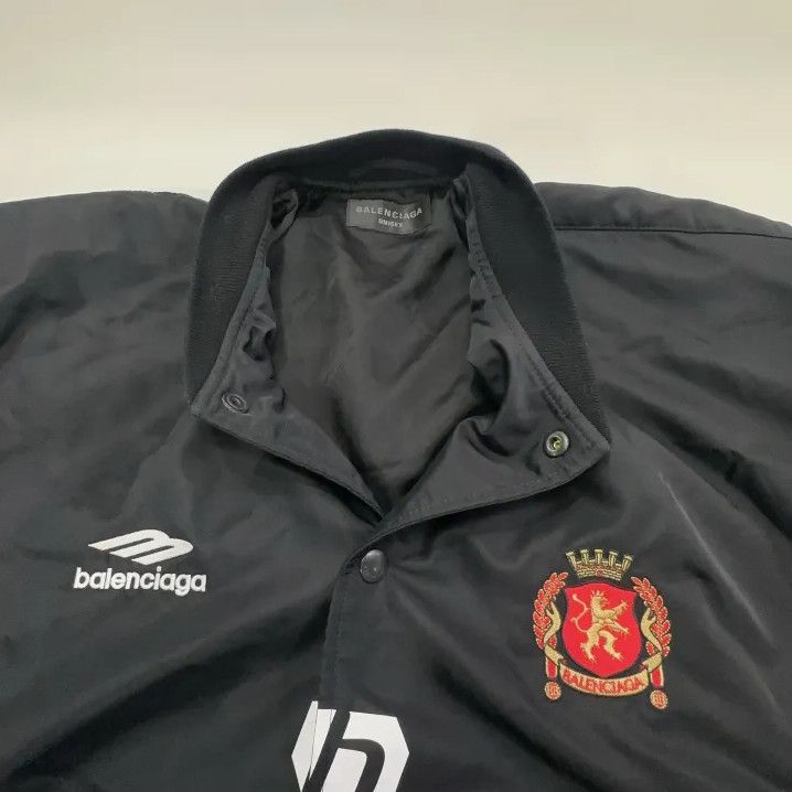 Balenciaga Balenciaga Black Soccer Team Jacket for Men Size US M / EU 48-50 / 2 - 7 Thumbnail