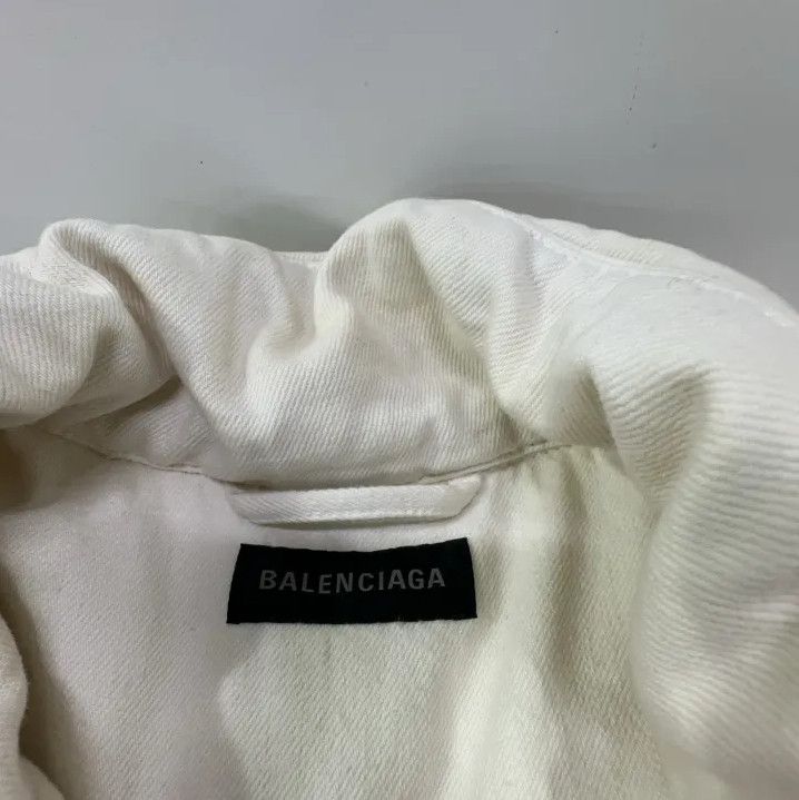 Balenciaga Balenciaga White Oversized Button-Up Jacket Size US L / EU 52-54 / 3 - 4 Thumbnail