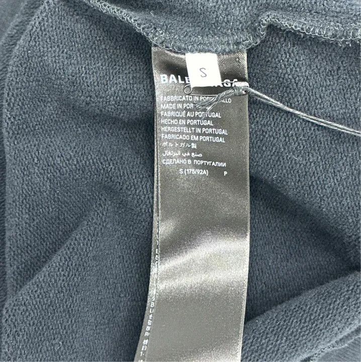 Balenciaga Balenciaga Winter Collection Embroidered Sweatshirt Size US S / EU 44-46 / 1 - 2 Thumbnail