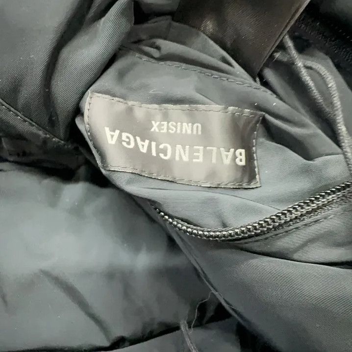 Balenciaga Balenciaga Black Zip-Up Puffer Jacket for Men Size US XS / EU 42 / 0 - 8 Thumbnail