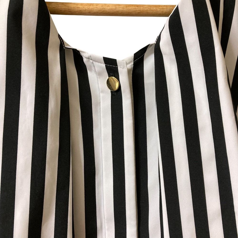 Other Other Grace Class Tafta Stripe Blouse Others Tops 0225141402 DUTY FREE for USA Size ONE SIZE - 4 Thumbnail