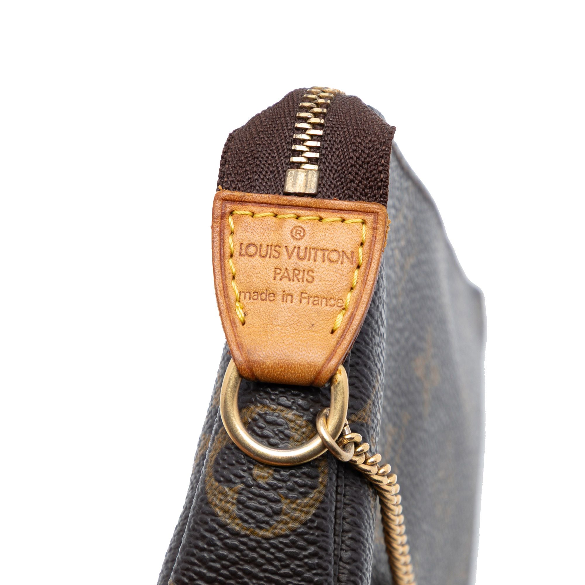 Louis Vuitton Louis Vuitton Monogram Mini Pochette Accessoires Size ONE SIZE - 5 Thumbnail
