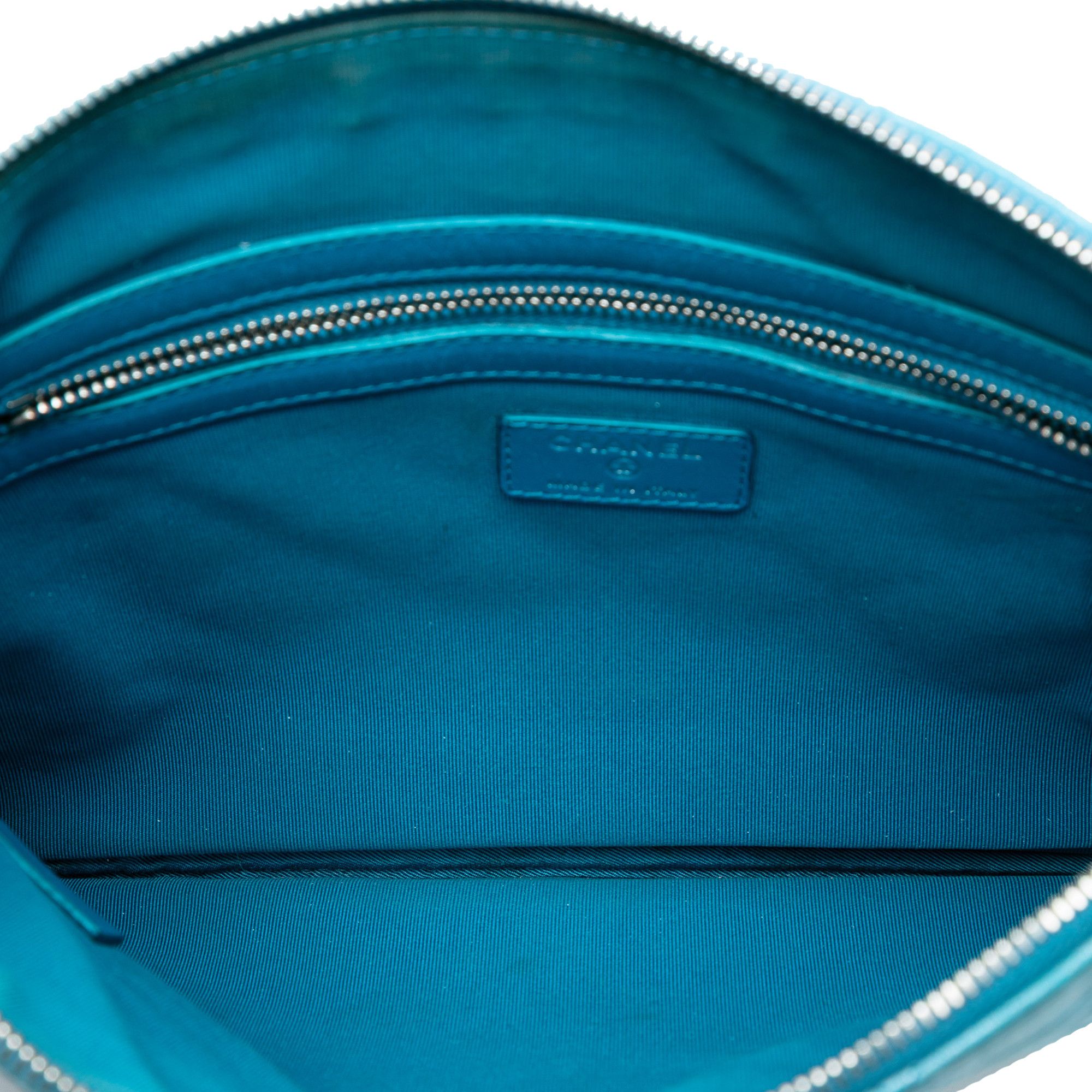 Chanel Chanel Medium Quilted Iridescent Lambskin O Case Clutch Size ONE SIZE - 4 Thumbnail