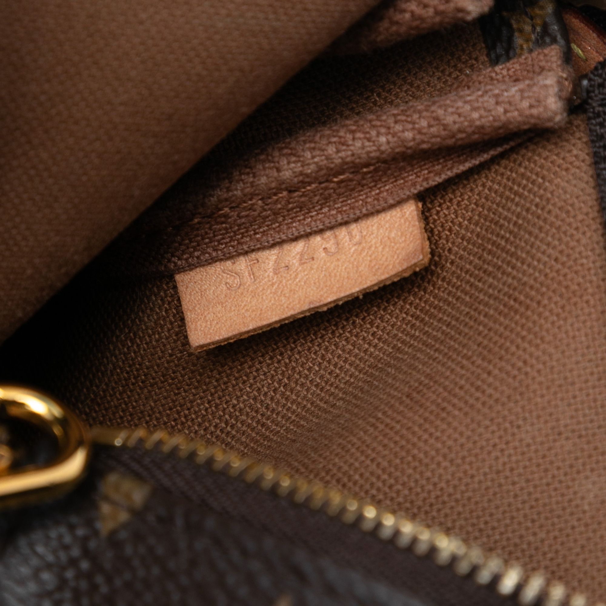 Louis Vuitton Louis Vuitton Monogram Mini Pochette Accessoires Size ONE SIZE - 6 Thumbnail