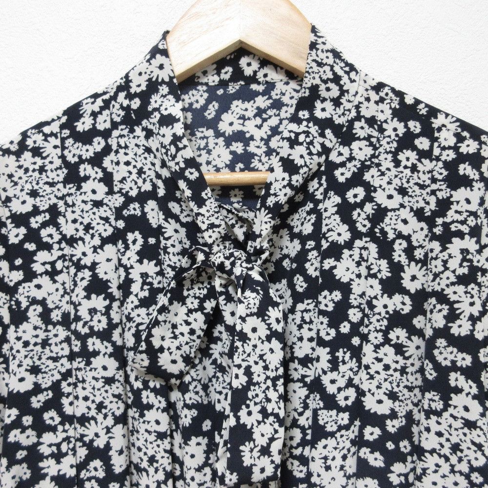 Other Other OBLI Bow Tie Floral Dress Others Dresses DUTY FREE for USA Size ONE SIZE - 3 Thumbnail
