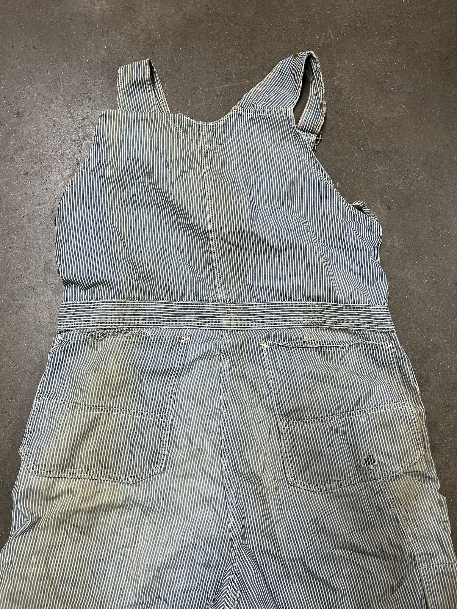 Oshkosh Vintage 1980s Thrashed Union Made Overalls Size XL Size US XL / EU 56 / 4 - 8 Thumbnail