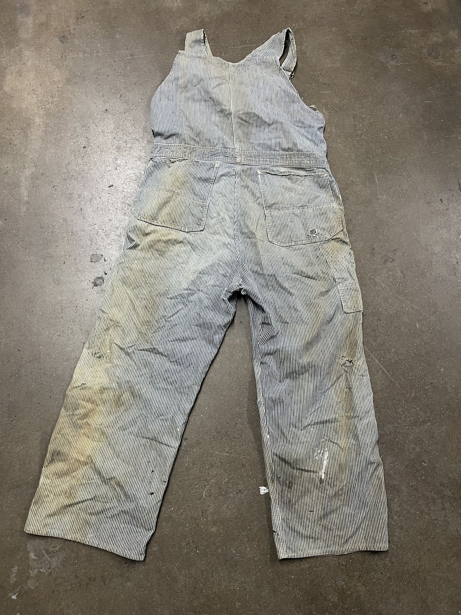 Oshkosh Vintage 1980s Thrashed Union Made Overalls Size XL Size US XL / EU 56 / 4 - 7 Thumbnail
