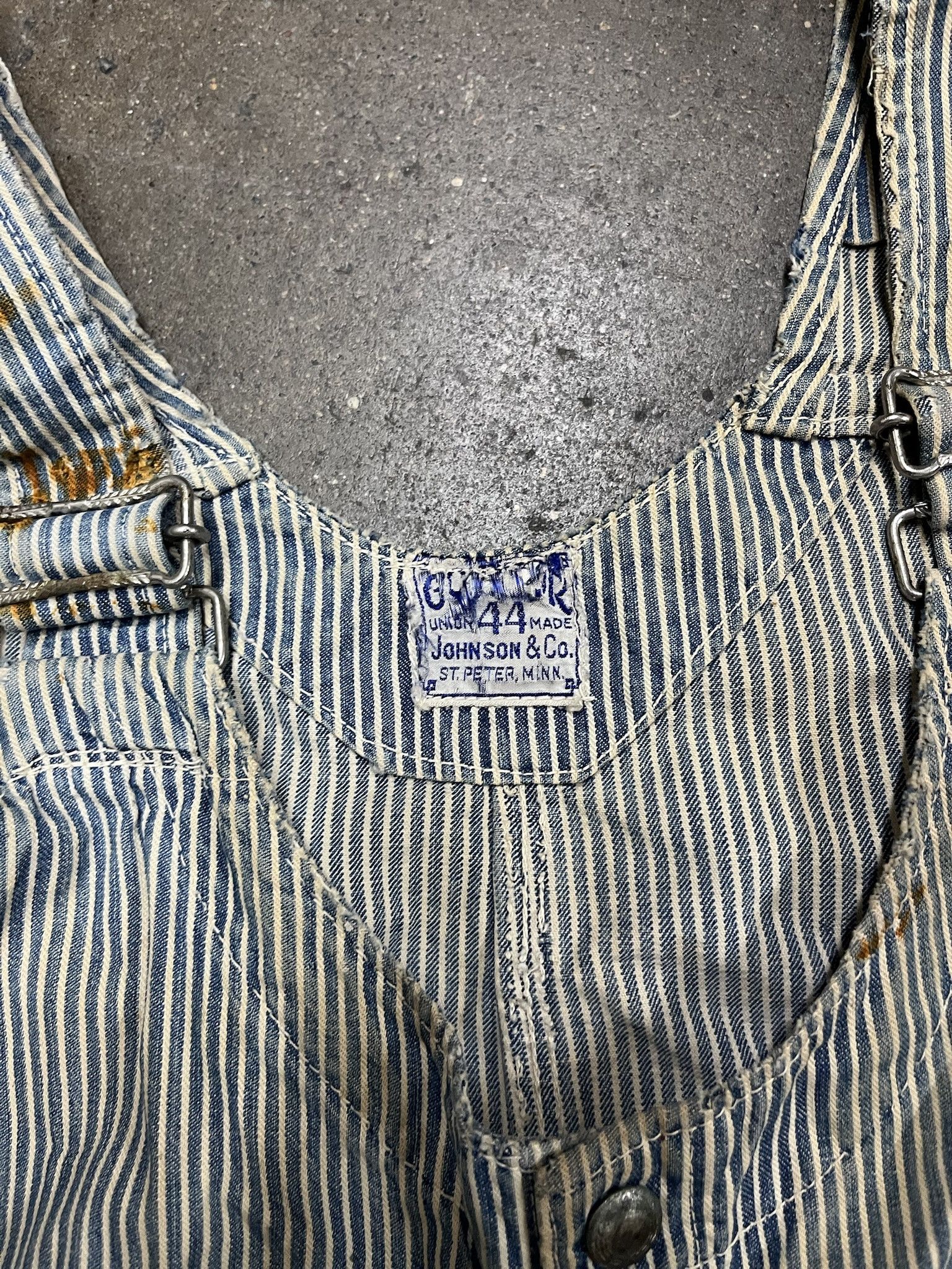 Oshkosh Vintage 1980s Thrashed Union Made Overalls Size XL Size US XL / EU 56 / 4 - 6 Thumbnail