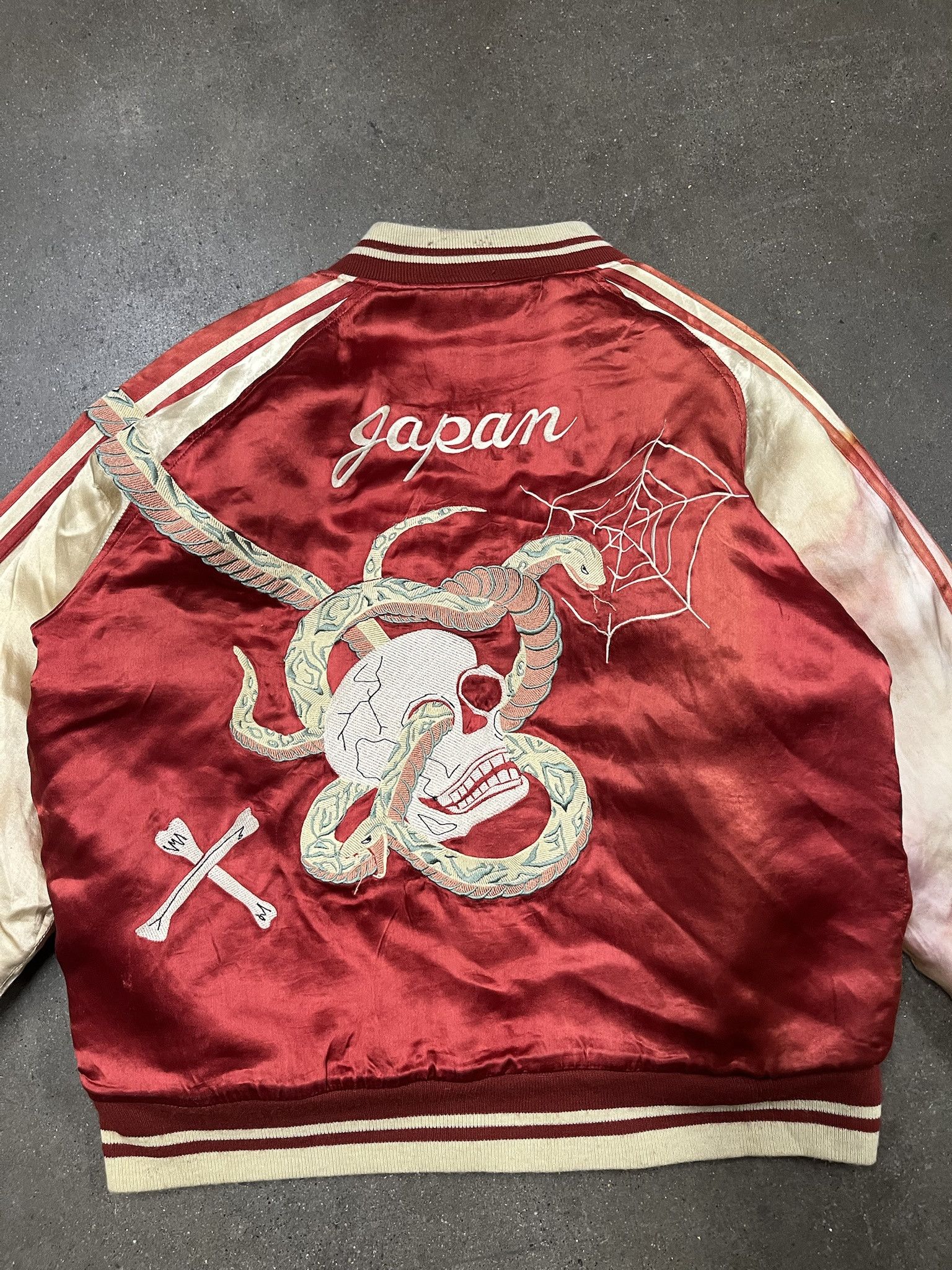 Vintage Vintage 90s Japanese Souvenir Jacket Snake Skull Embroidered Distressed Jackett Size M Size US M / EU 48-50 / 2 - 6 Thumbnail