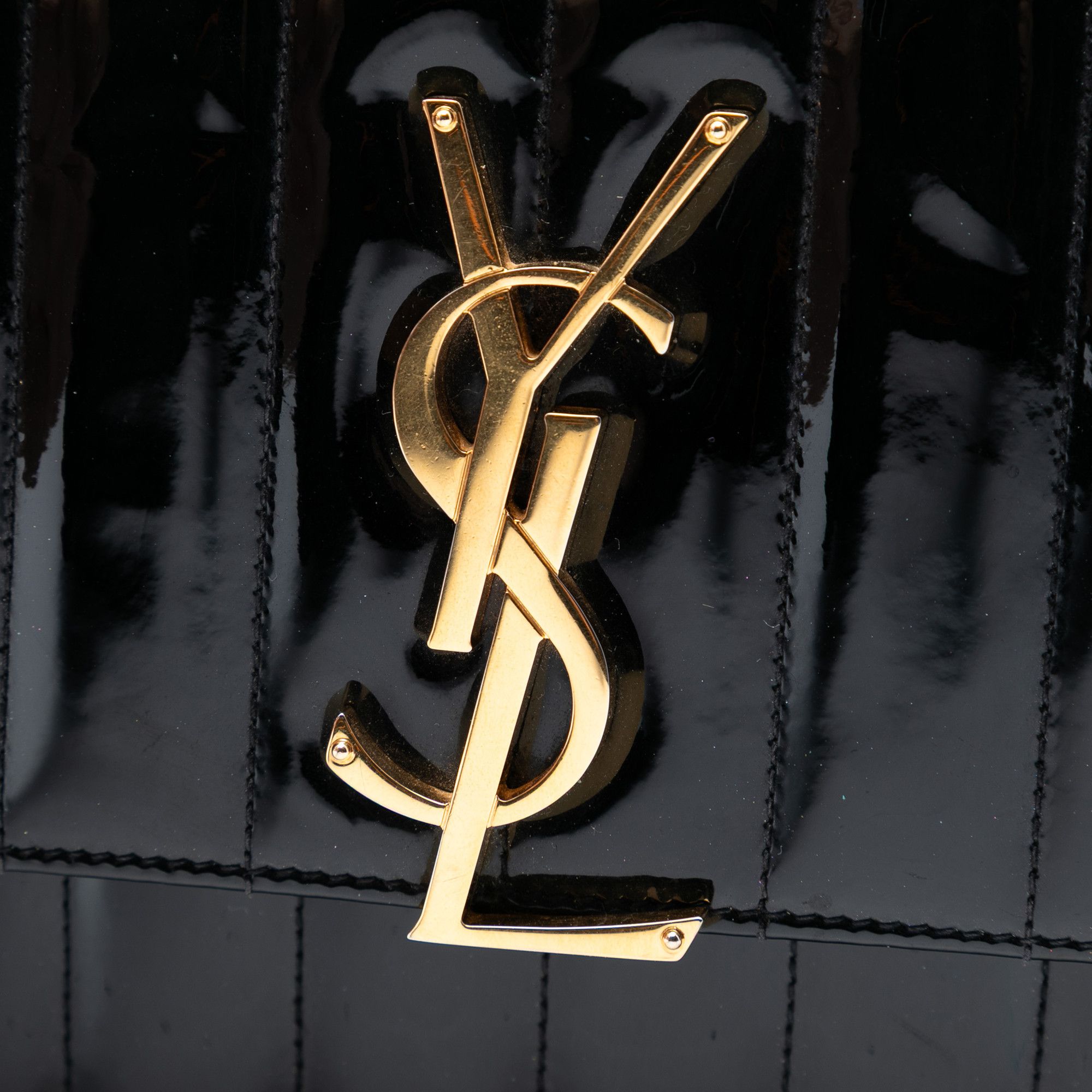 Yves Saint Laurent Yves Saint Laurent Medium Patent Vicky Crossbody Size ONE SIZE - 5 Thumbnail