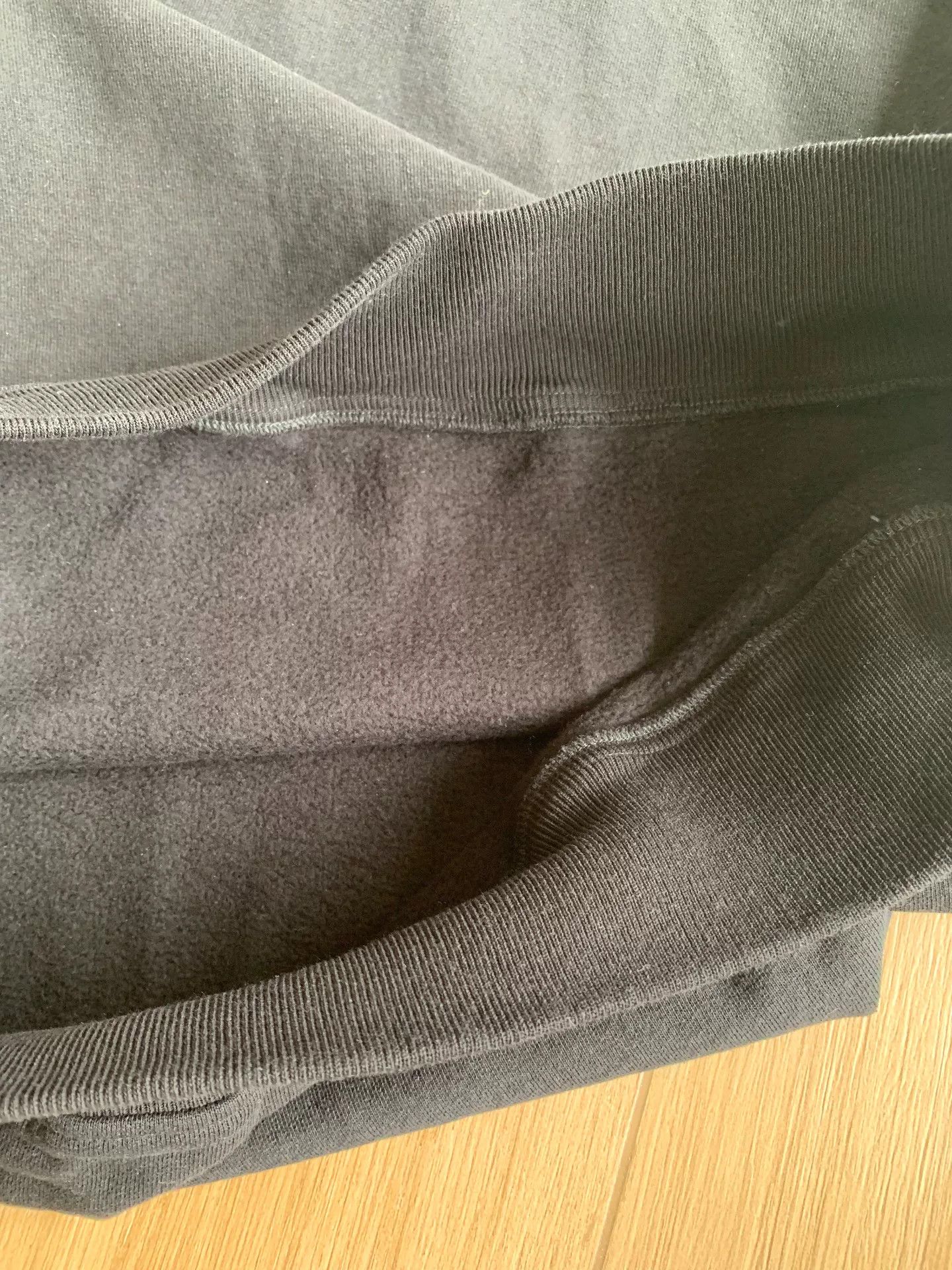 Comoli black crew neck sweatshirt with fleece lining Size US L / EU 52-54 / 3 - 6 Thumbnail