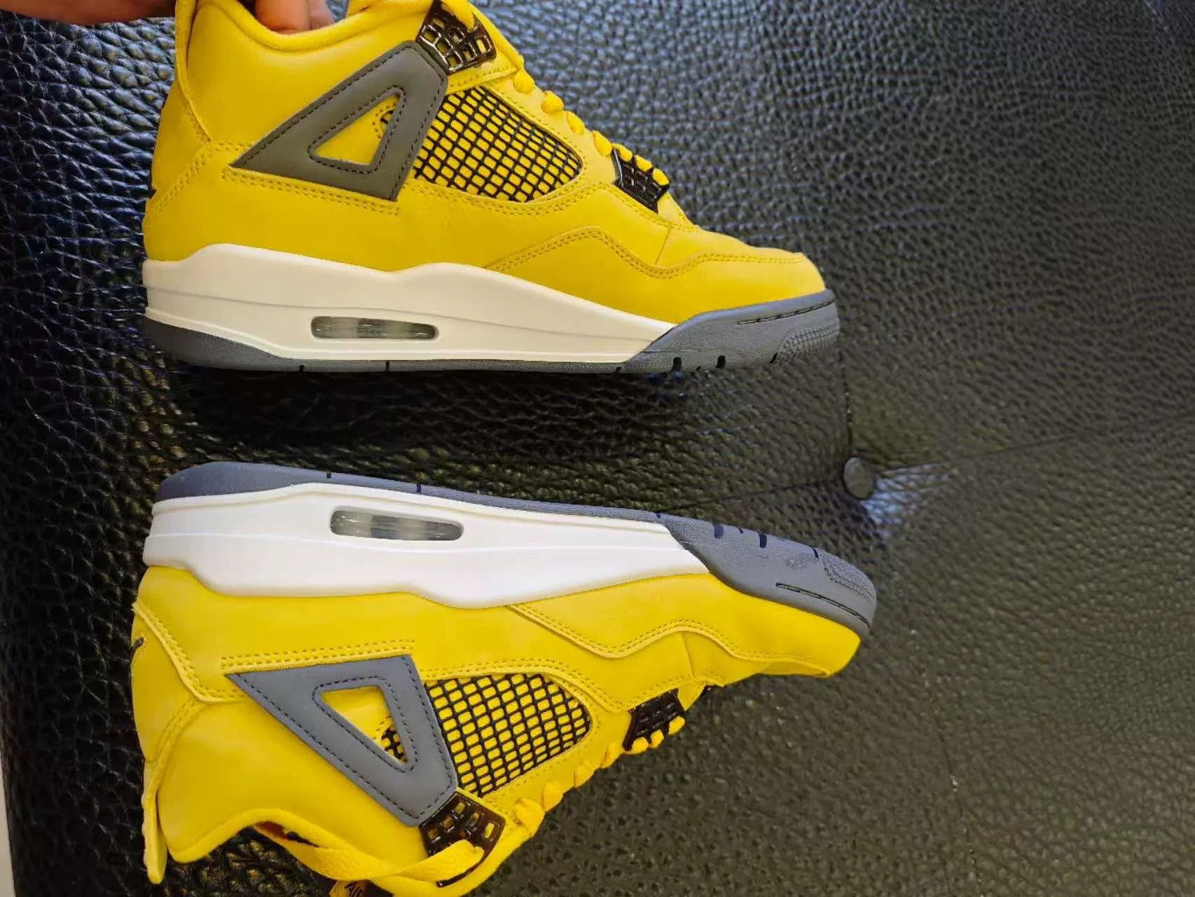 Jordan Brand jordan air jordan 4 retro tour yellow sneakers Size US 10 / EU 43 - 7 Thumbnail