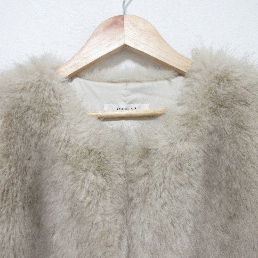 Other Other Rouge vif Eco Fur Vest Others Outerwear 3149-00-30000 DUTY FREE for USA Size ONE SIZE - 5 Thumbnail