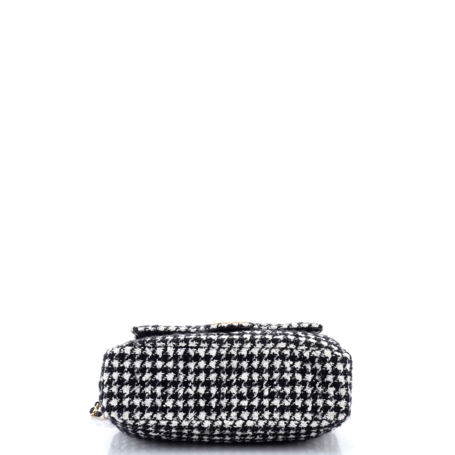 Chanel Wavy CC Hobo Quilted Tweed Medium Size ONE SIZE - 3 Thumbnail