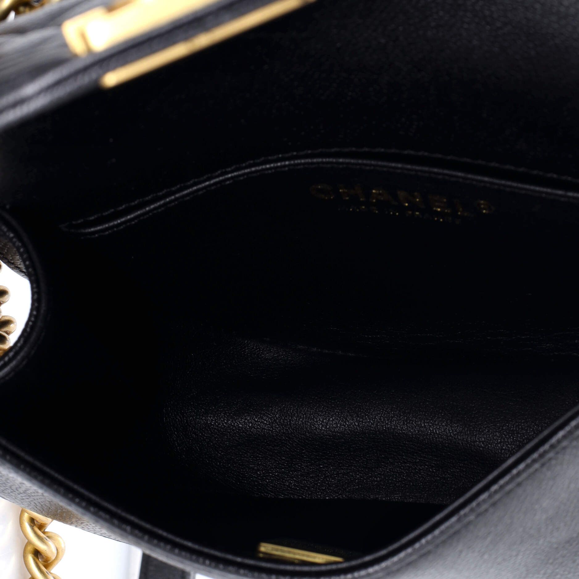 Chanel Boy Curved Messenger Bag Quilted Caviar Small Size ONE SIZE - 4 Thumbnail